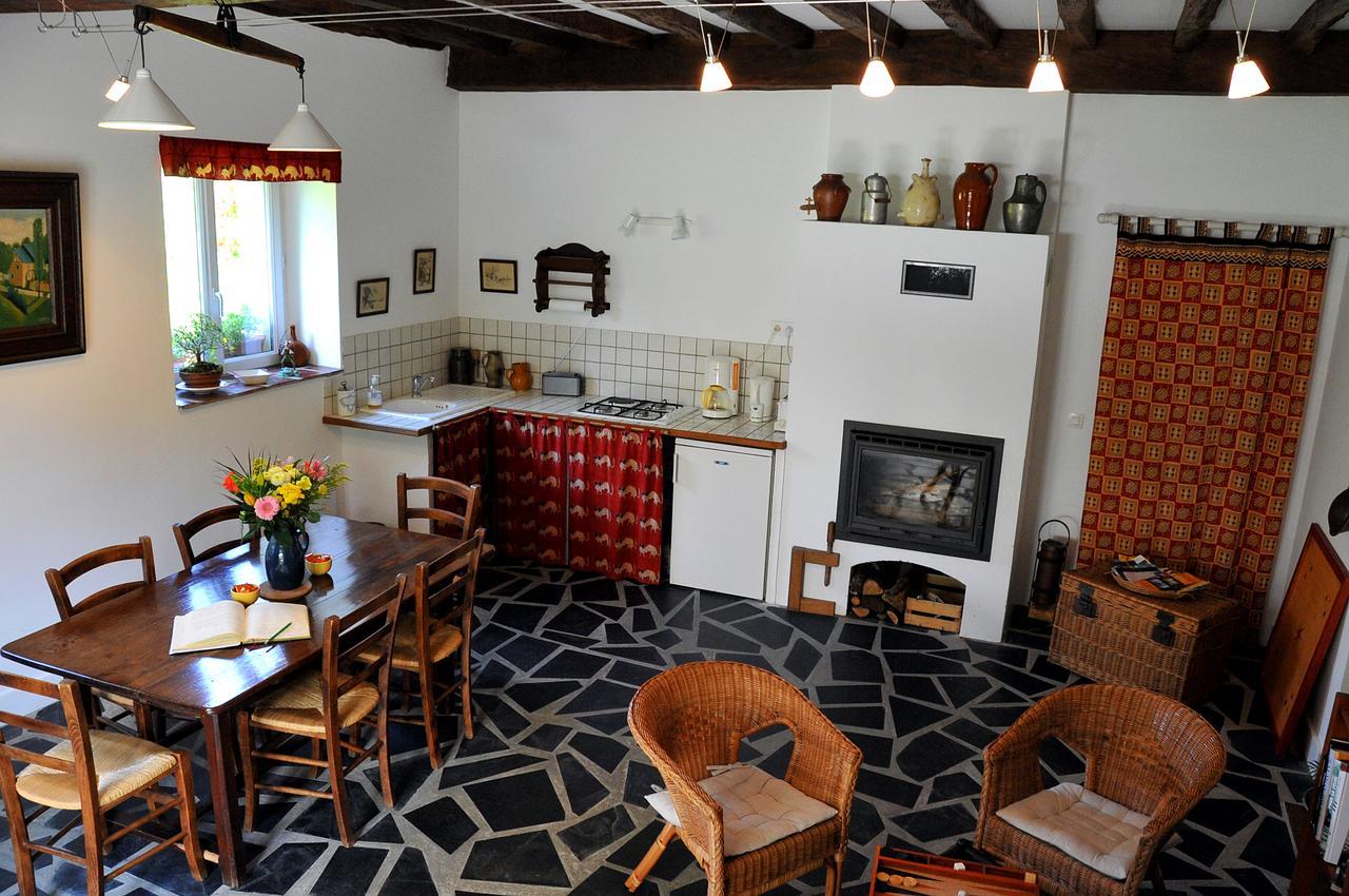 Les Chambres Du Moulin Susmiou Esterno foto